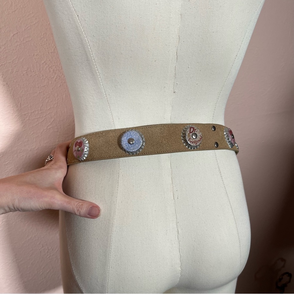 Vintage 1990 Y2K retro Southwestern Concho Soda Pop cap Wide Leather Belt Large - Picture 3 of 17